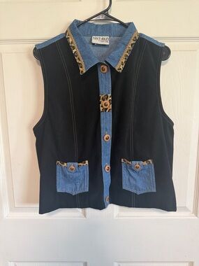 Nancy Bolen Black & Denim Sleeveless Vest with Leopard Trim